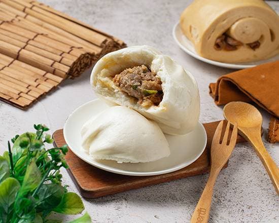 東興包子古早味鮮肉包剖面